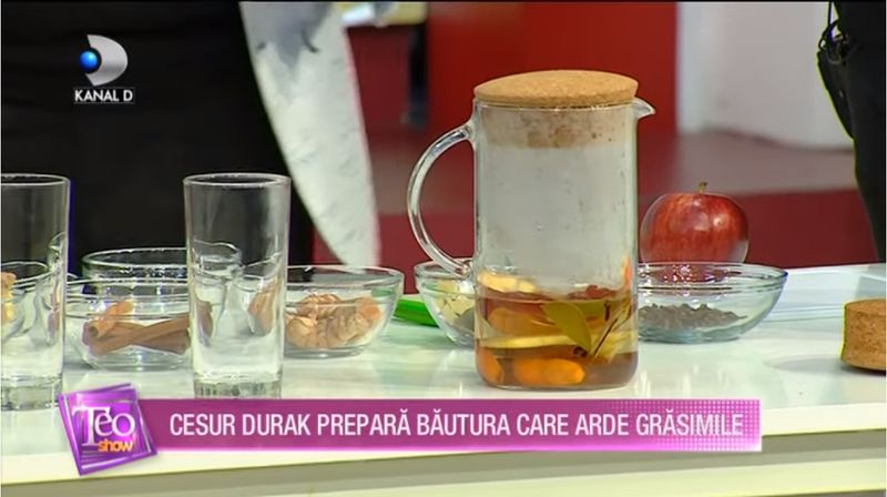 Cesur Durak și Teo Trandafir la masa rețetei de infuzie